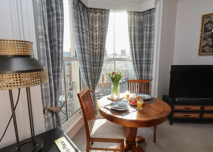 Mason's Place Whitby